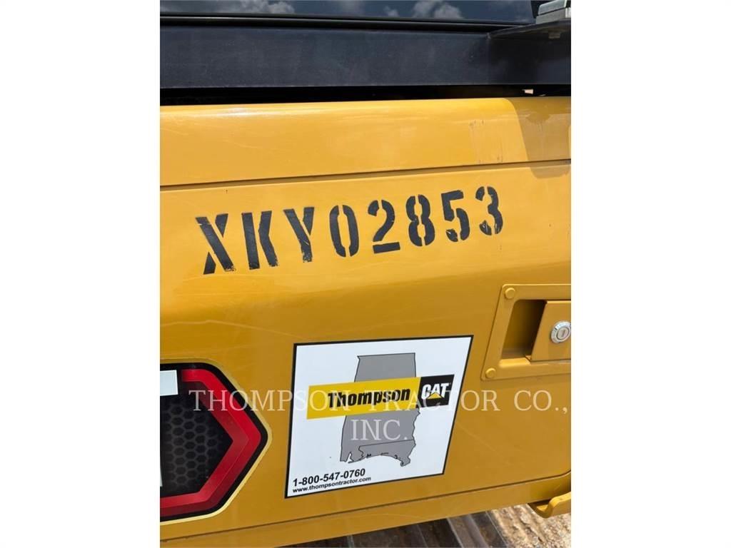 CAT D3LGP Гусеничні бульдозери