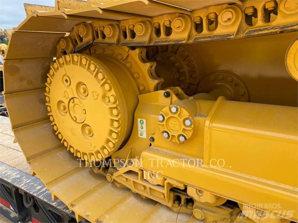 CAT D4 Гусеничні бульдозери