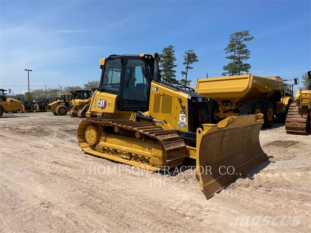 CAT D4 Гусеничні бульдозери