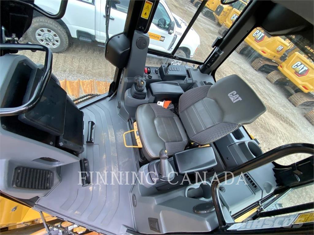 CAT D4-16 LGP Гусеничні бульдозери