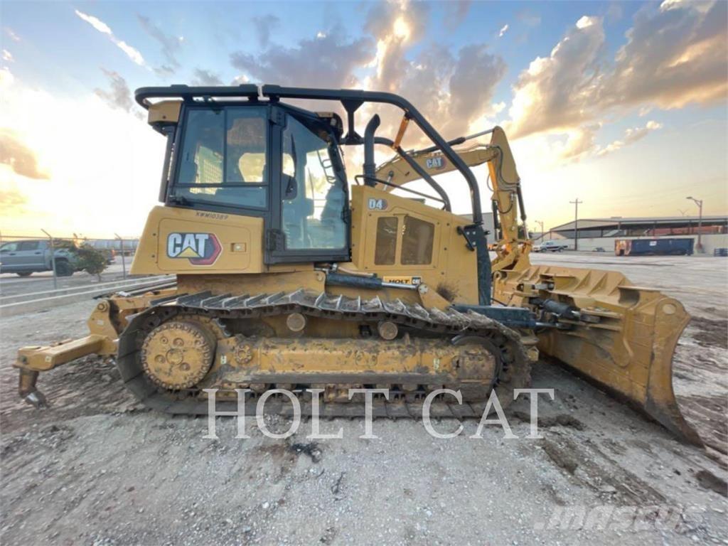 CAT D4 CAB Гусеничні бульдозери