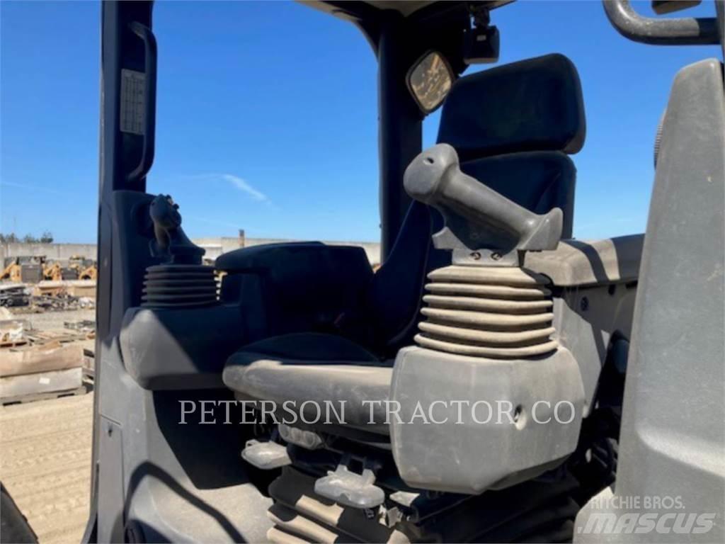 CAT D4K2 Гусеничні бульдозери
