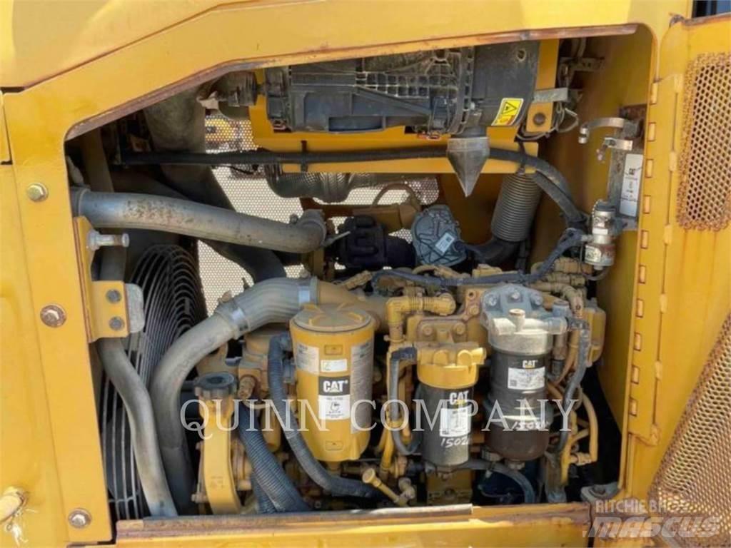 CAT D4K2 XL Гусеничні бульдозери