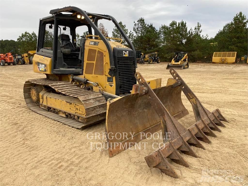 CAT D4K2LGP Гусеничні бульдозери