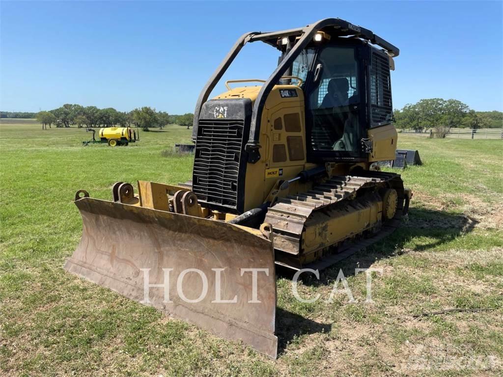 CAT D4K2XL Гусеничні бульдозери