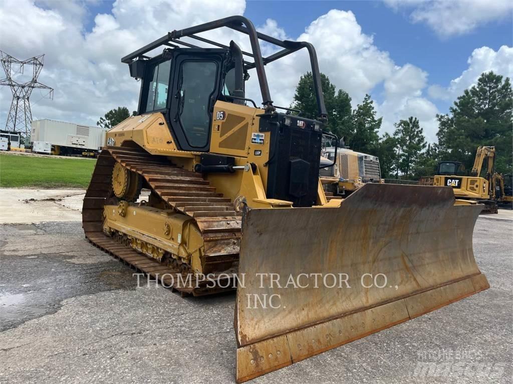 CAT D5 Гусеничні бульдозери