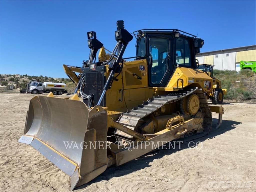 CAT D5 Гусеничні бульдозери