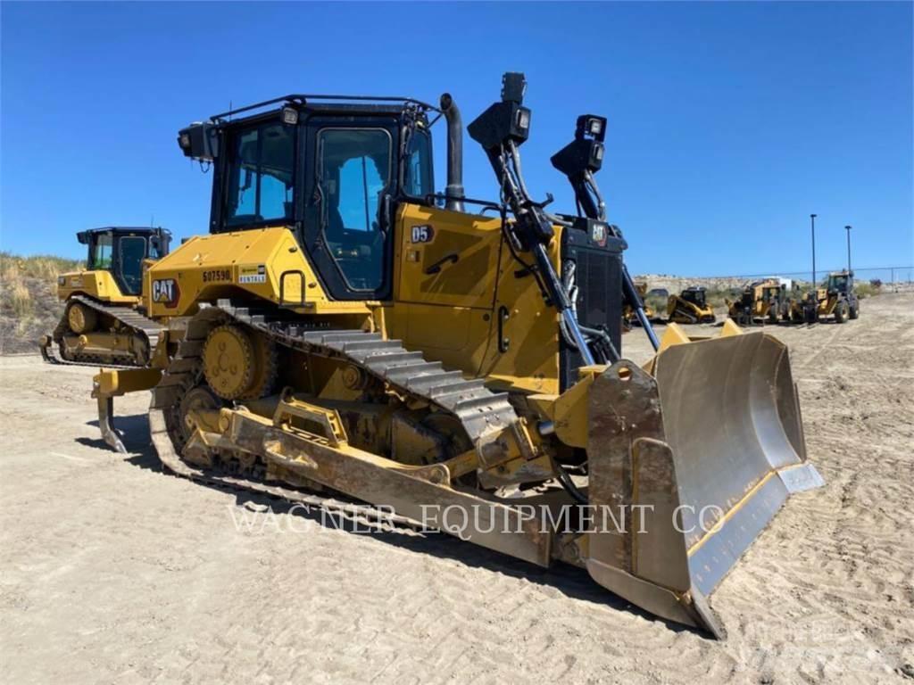 CAT D5 Гусеничні бульдозери