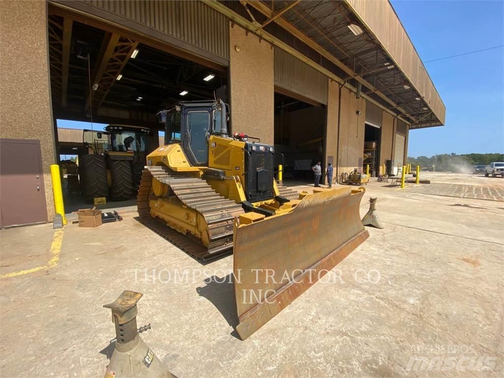 CAT D5 Гусеничні бульдозери