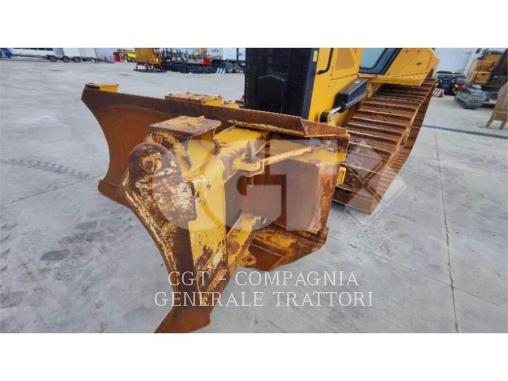 CAT D5 Гусеничні бульдозери
