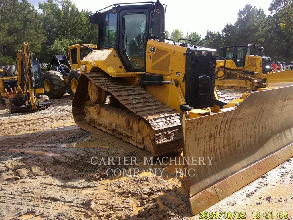 CAT D5 Гусеничні бульдозери
