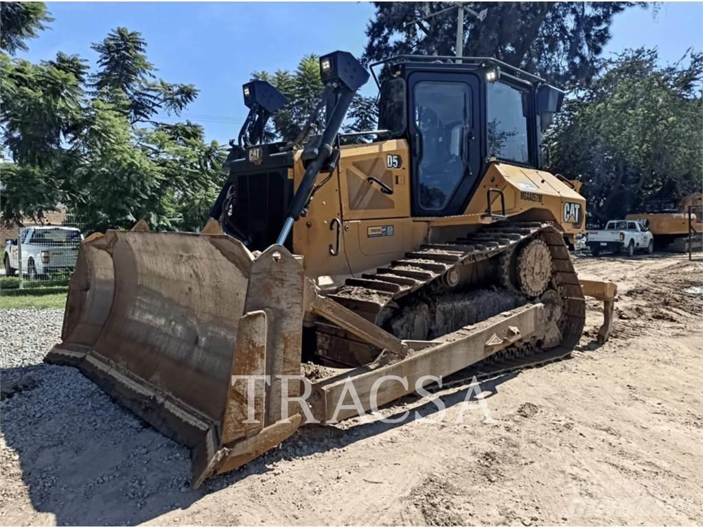 CAT D5 Гусеничні бульдозери