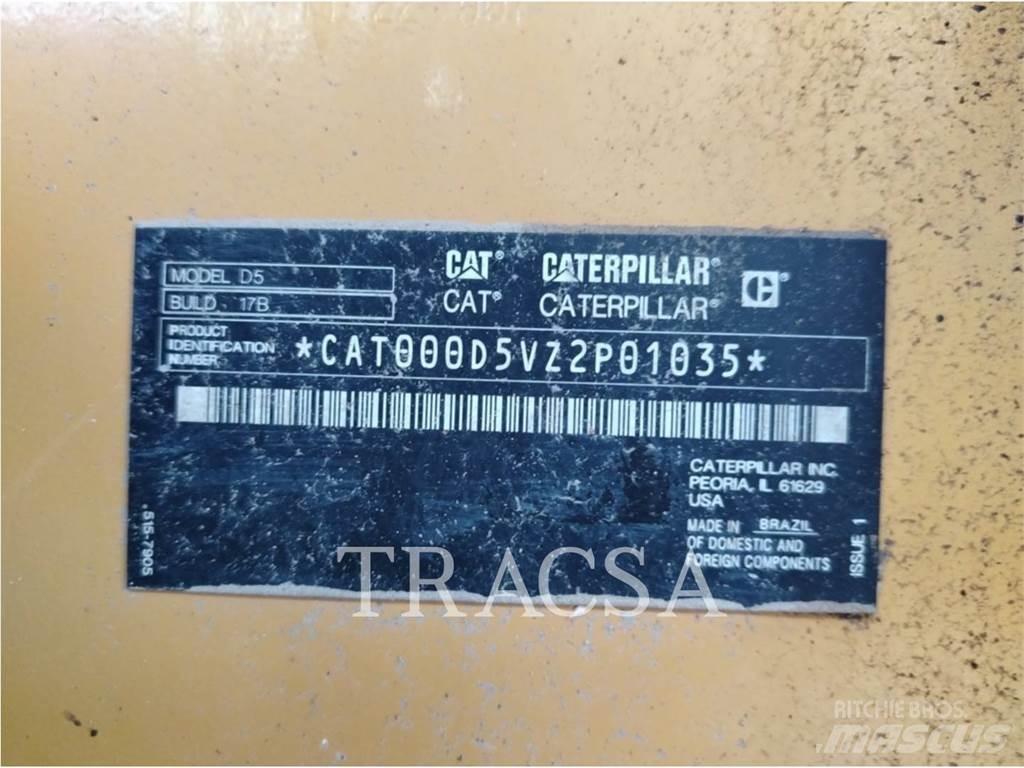 CAT D5 Гусеничні бульдозери