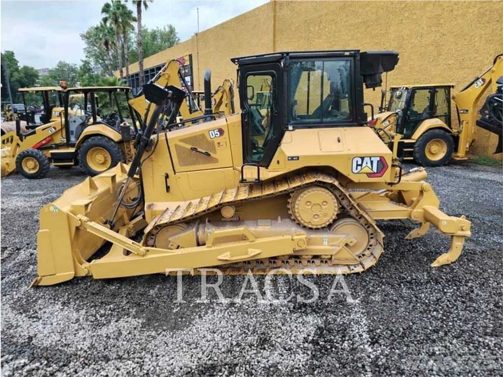 CAT D5 Гусеничні бульдозери