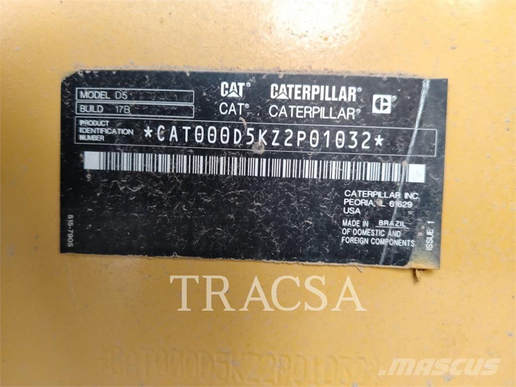 CAT D5 Гусеничні бульдозери