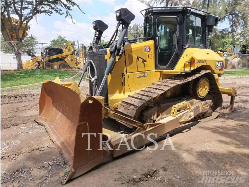 CAT D5 Гусеничні бульдозери