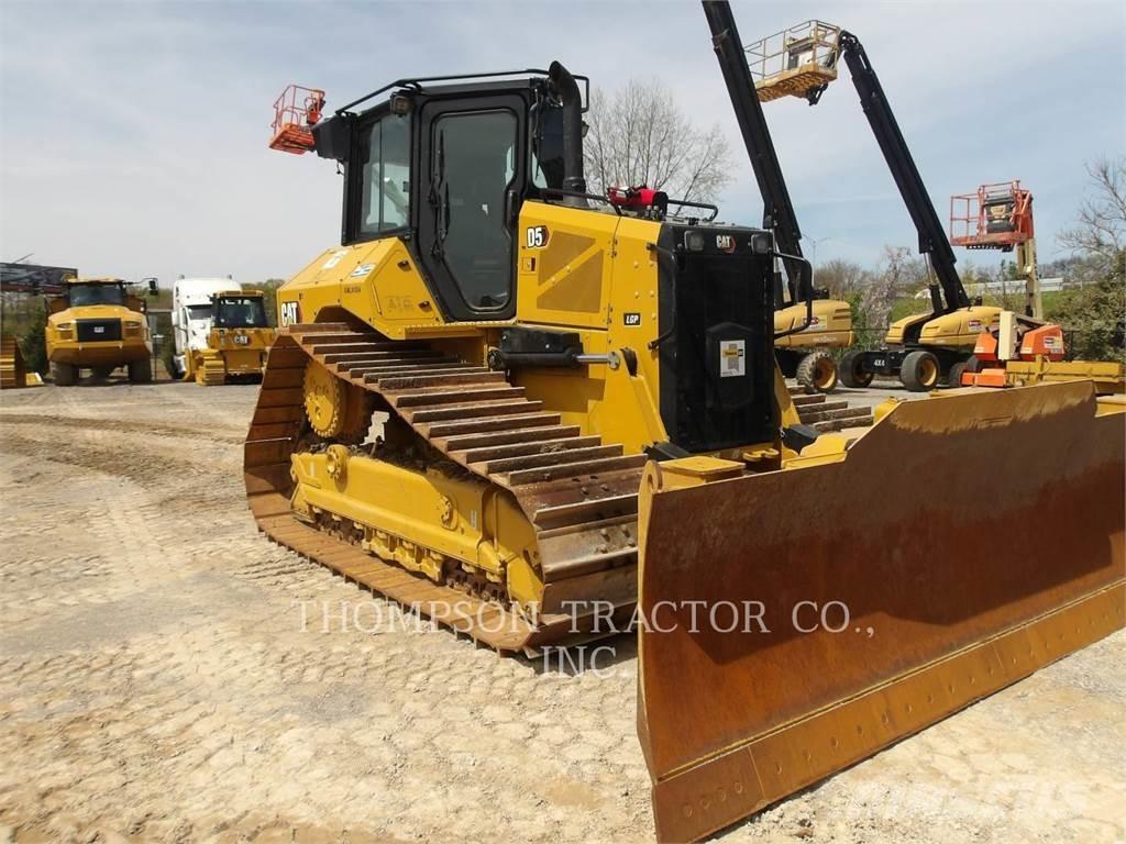 CAT D5 Гусеничні бульдозери