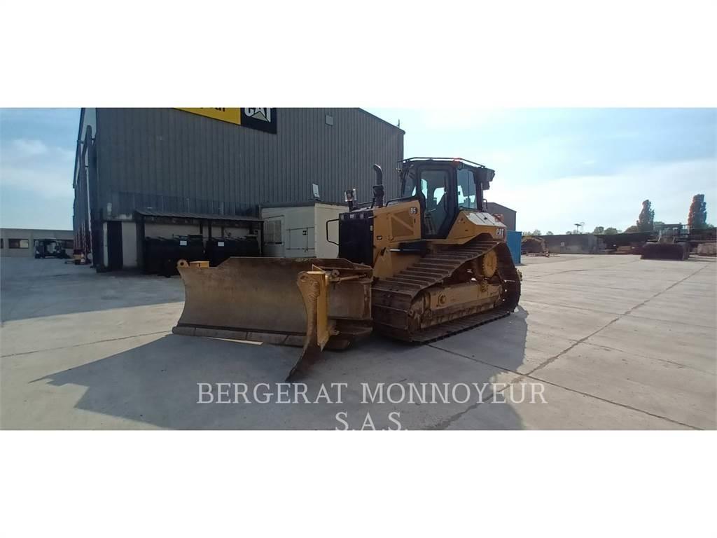 CAT D5 Гусеничні бульдозери