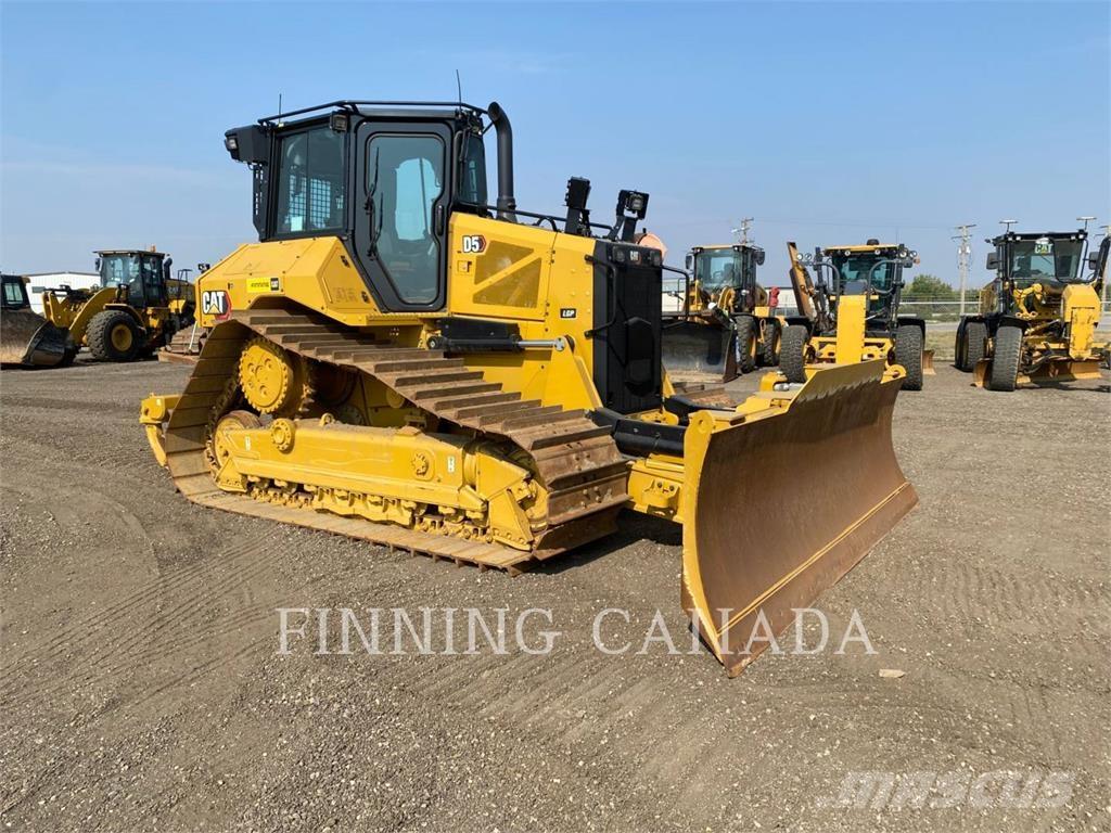 CAT D5 Гусеничні бульдозери