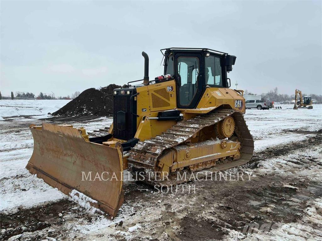 CAT D5 Гусеничні бульдозери