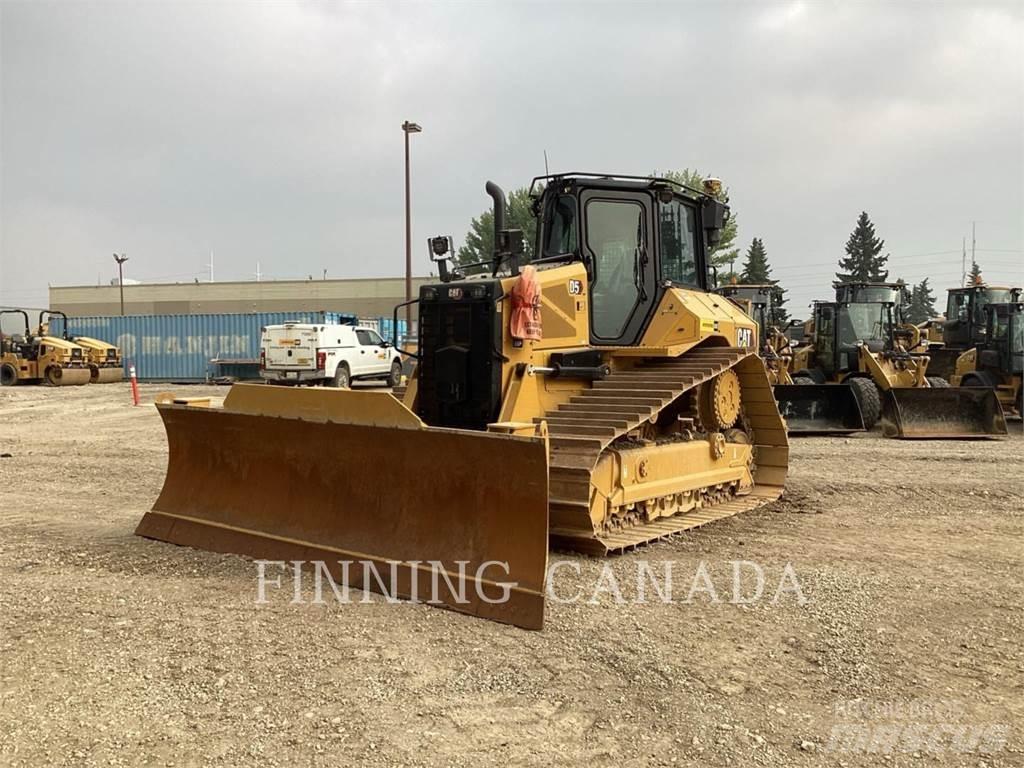 CAT D5-17 Гусеничні бульдозери