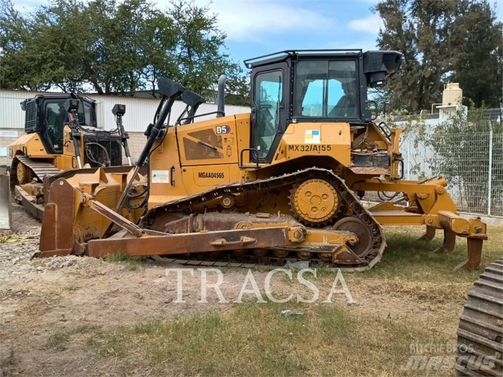CAT D5-17 Гусеничні бульдозери