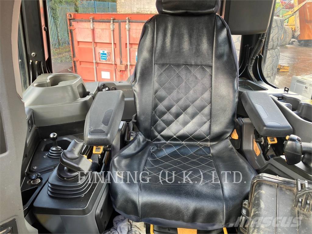 CAT D5-17 LGP Гусеничні бульдозери