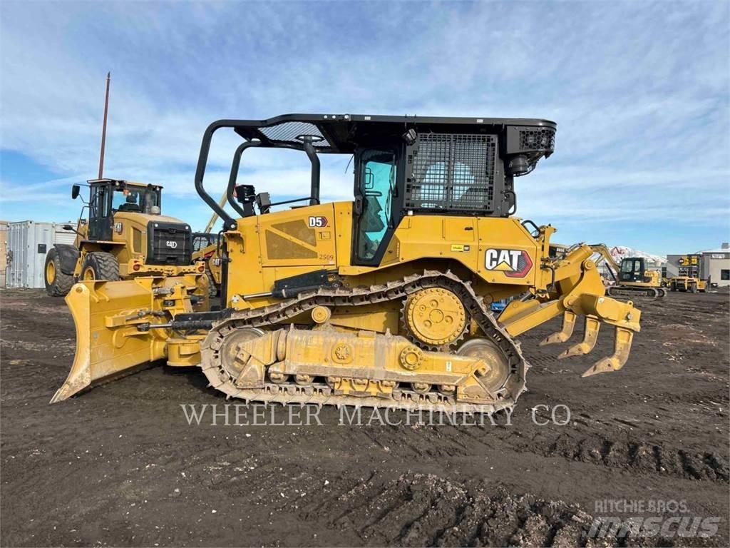 CAT D5-17 XL Гусеничні бульдозери