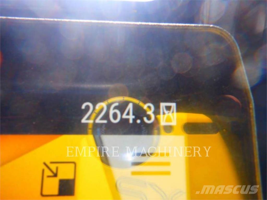 CAT D5-17VPWHA Гусеничні бульдозери