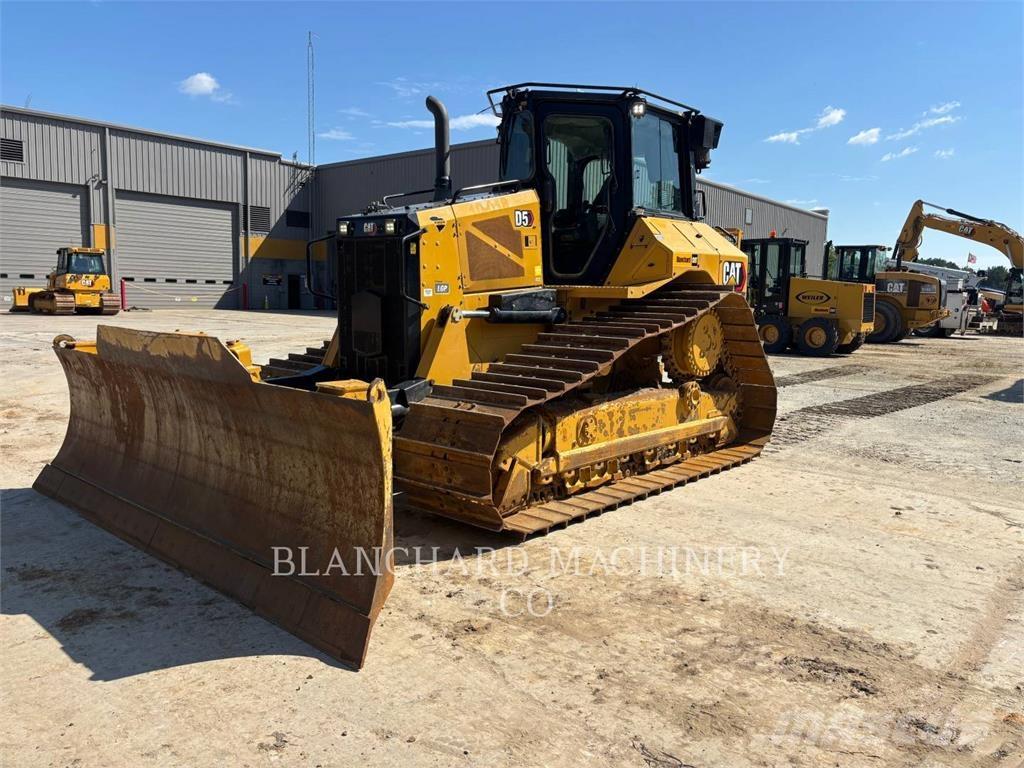 CAT D5 LGP Гусеничні бульдозери
