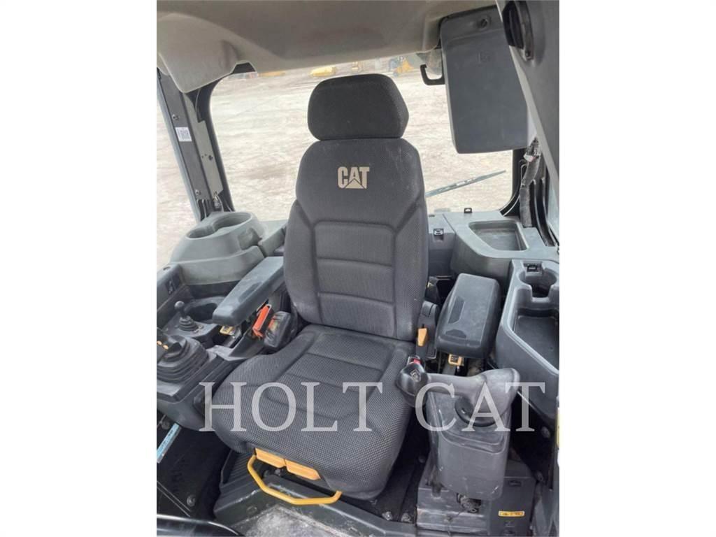 CAT D5 VP Гусеничні бульдозери