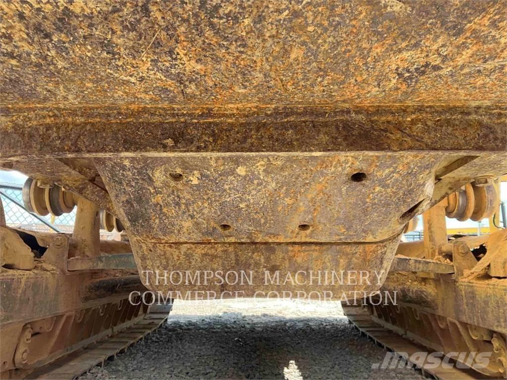 CAT D5B Гусеничні бульдозери