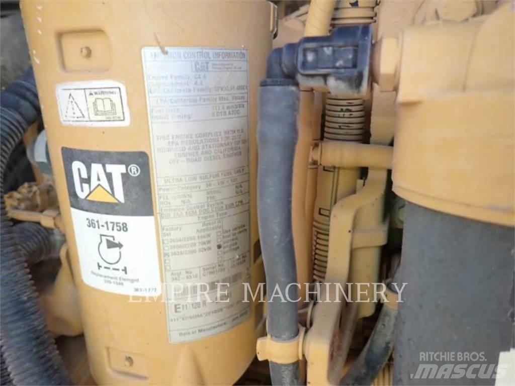 CAT D5K Гусеничні бульдозери