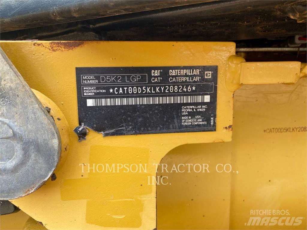 CAT D5K2 Гусеничні бульдозери