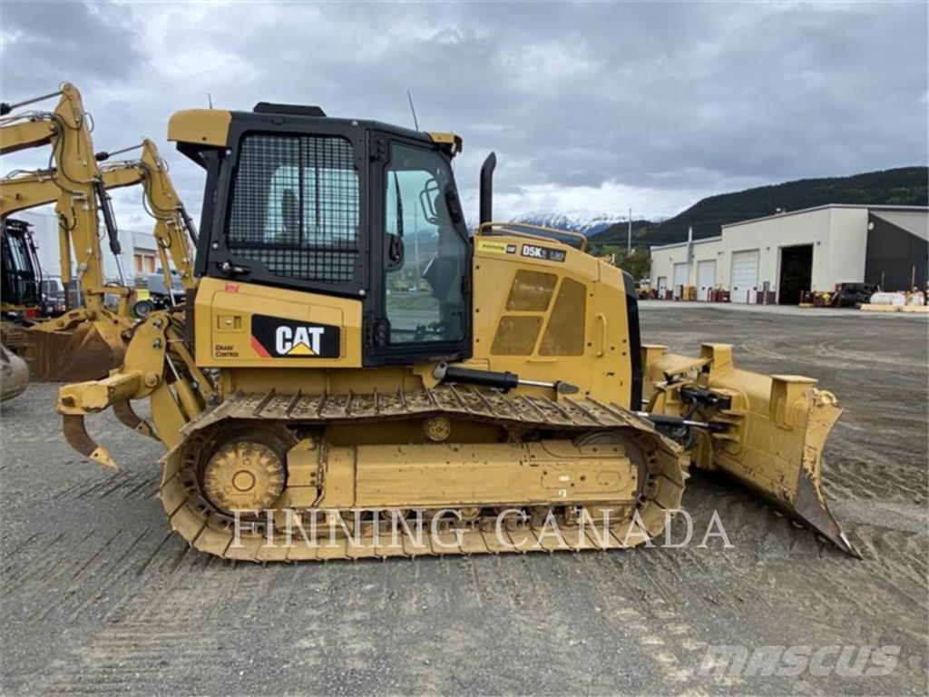 CAT D5K2 Гусеничні бульдозери