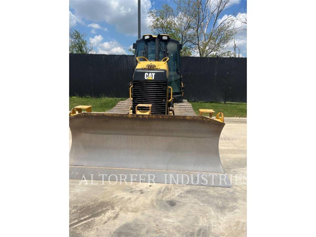 CAT D5K2 XL Гусеничні бульдозери