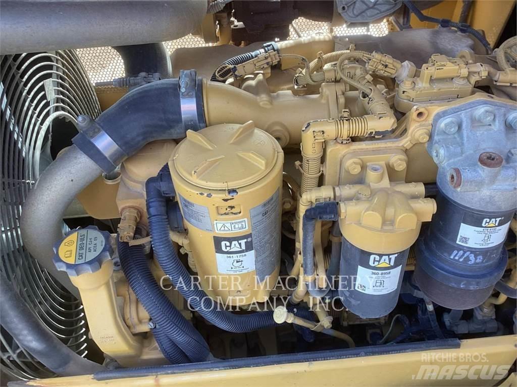 CAT D5K2LGP Гусеничні бульдозери
