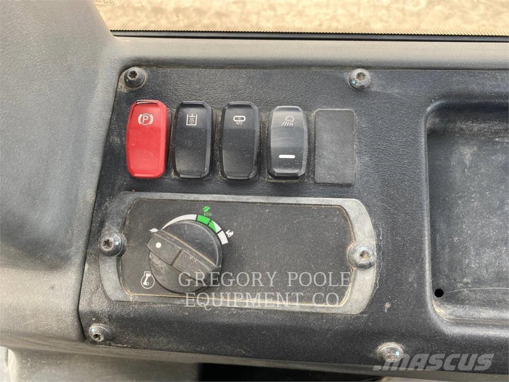 CAT D5K2LGP Гусеничні бульдозери