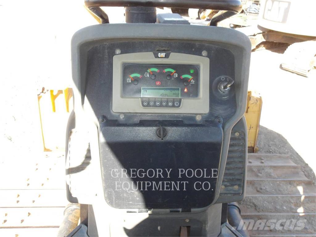 CAT D5K2LGP Гусеничні бульдозери