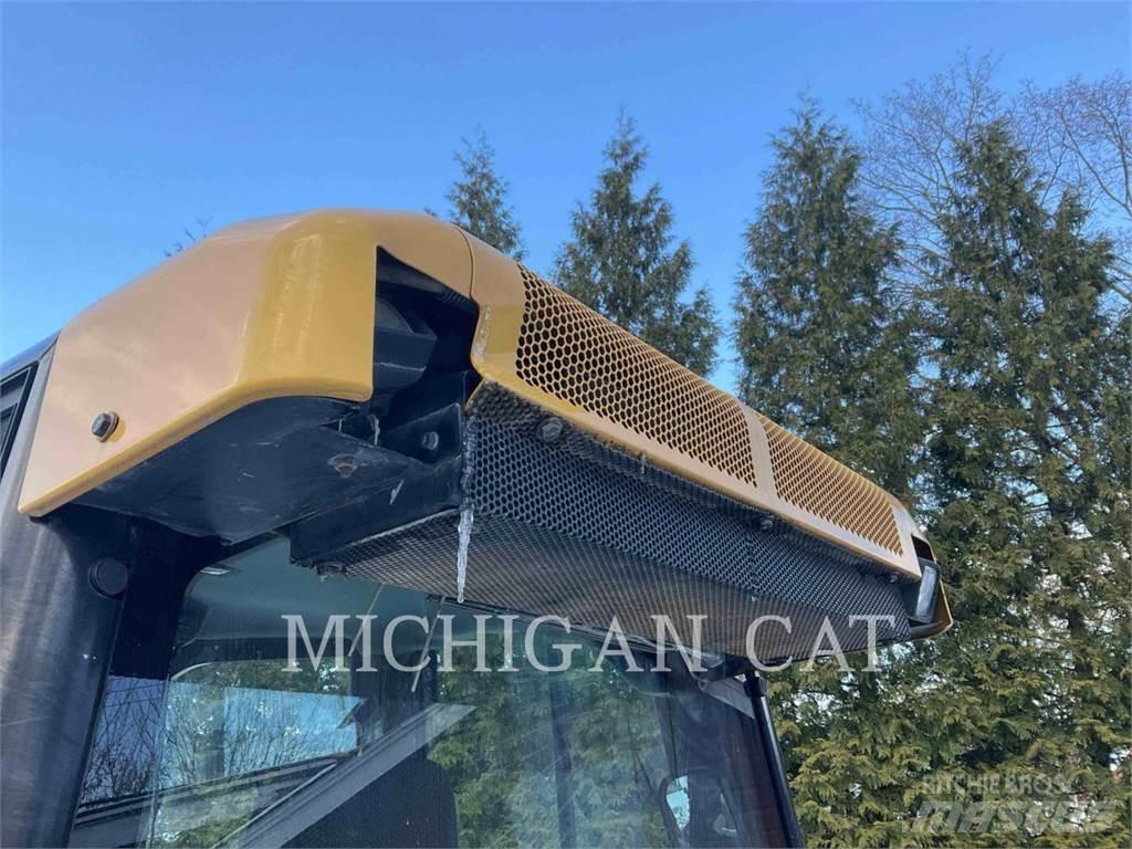 CAT D5K2X ASZ24F Гусеничні бульдозери