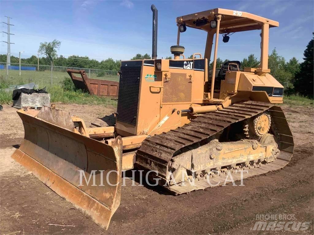 CAT D5ML Гусеничні бульдозери