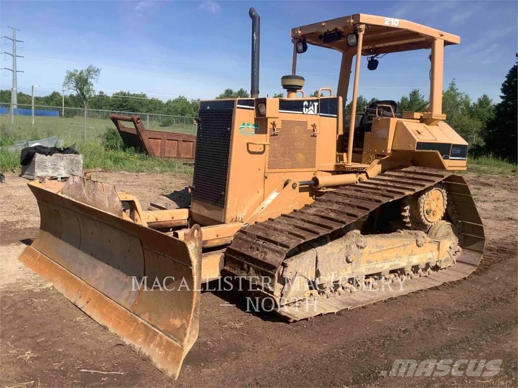 CAT D5ML Гусеничні бульдозери
