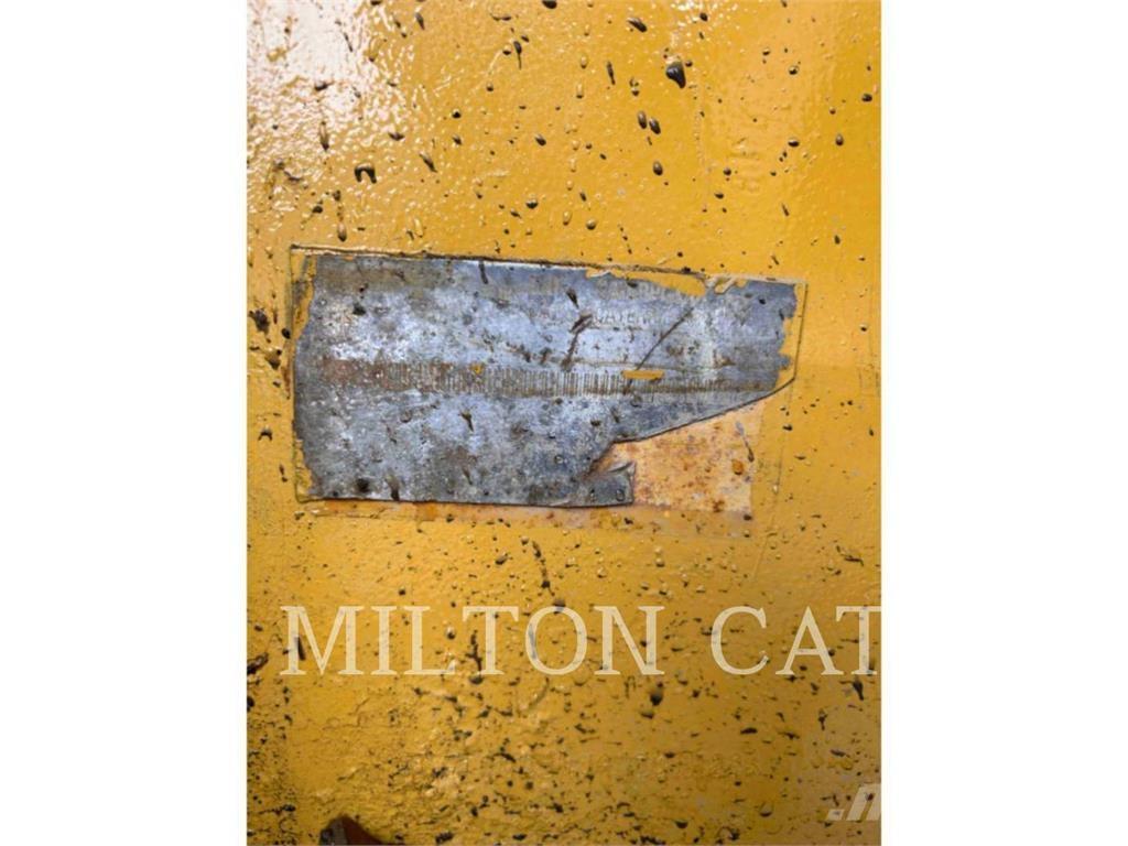 CAT D5NLGP Гусеничні бульдозери