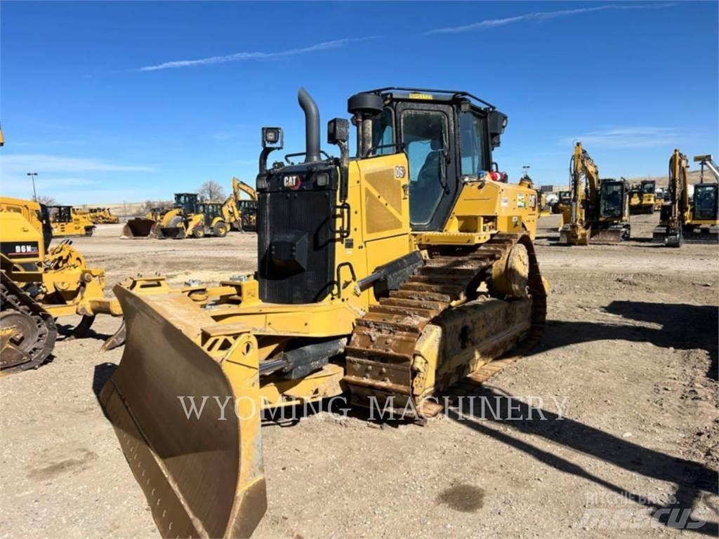 CAT D6 Гусеничні бульдозери