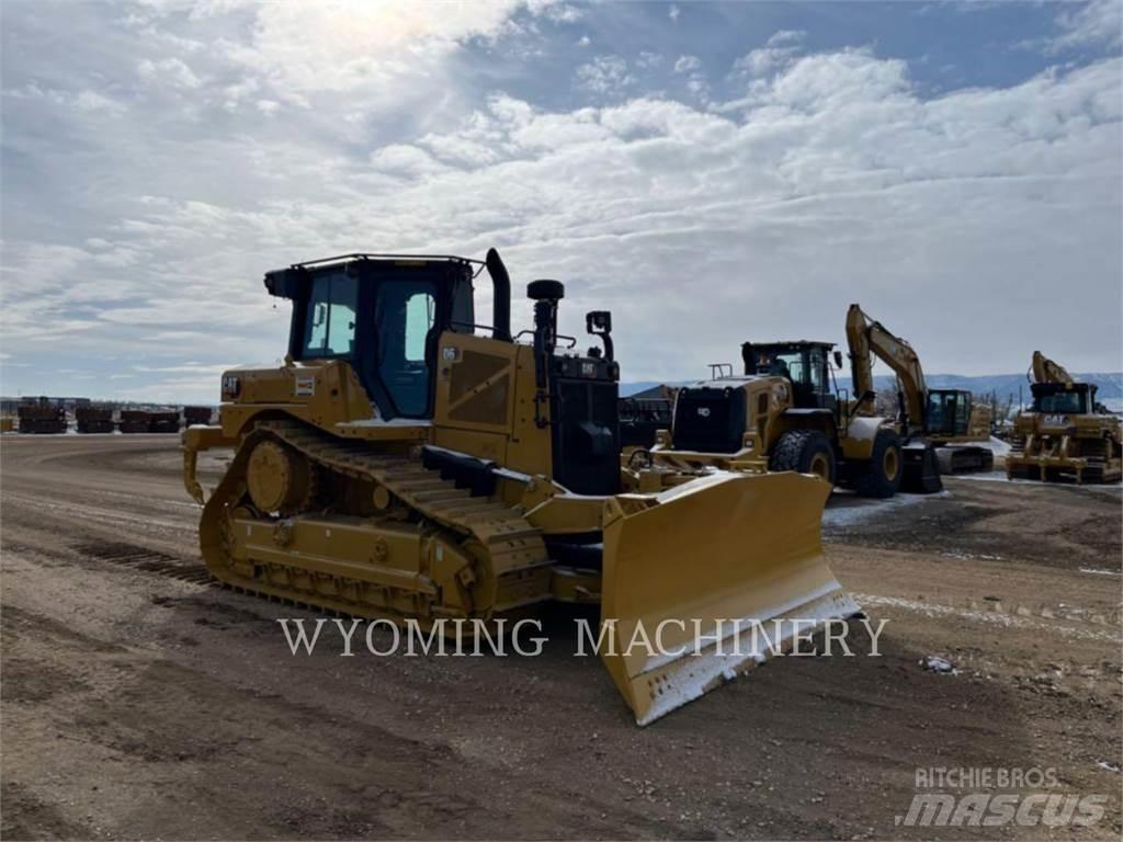 CAT D6 Гусеничні бульдозери