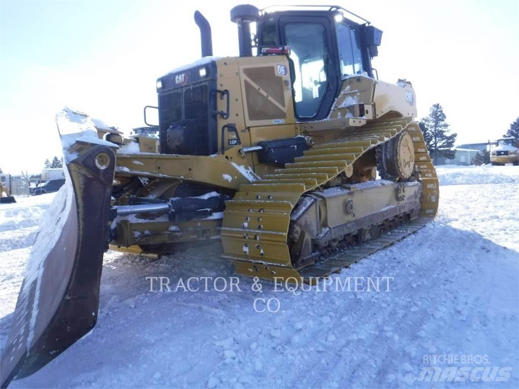 CAT D6 Гусеничні бульдозери