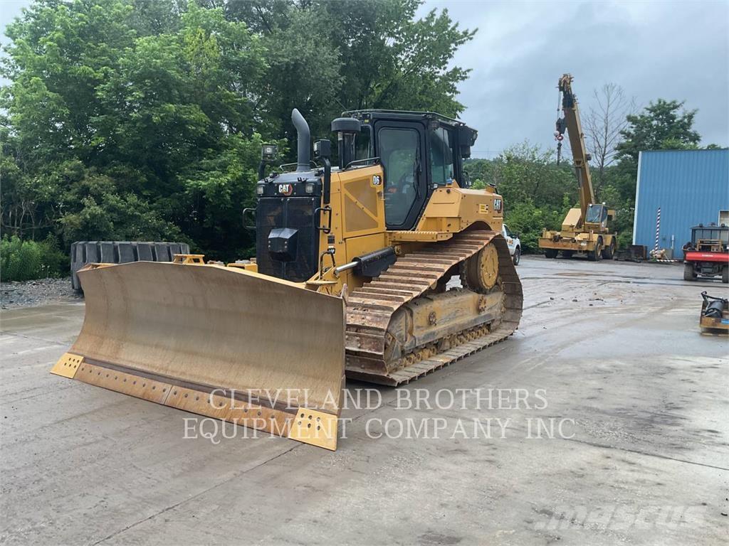 CAT D6 Гусеничні бульдозери