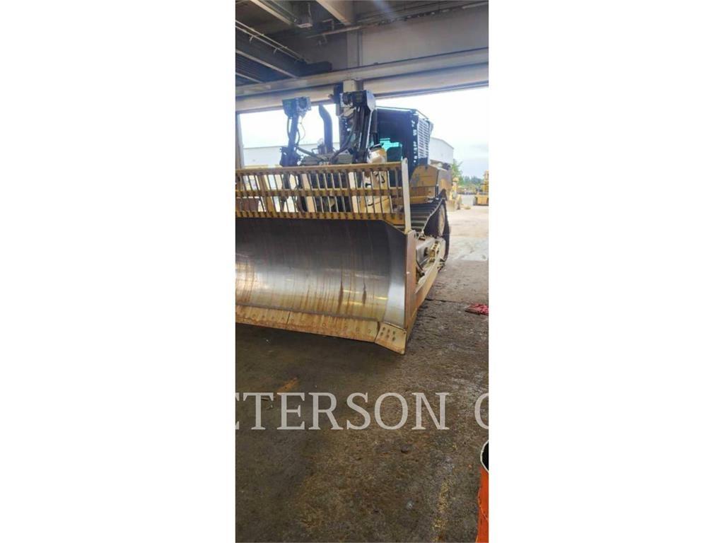 CAT D6 Гусеничні бульдозери