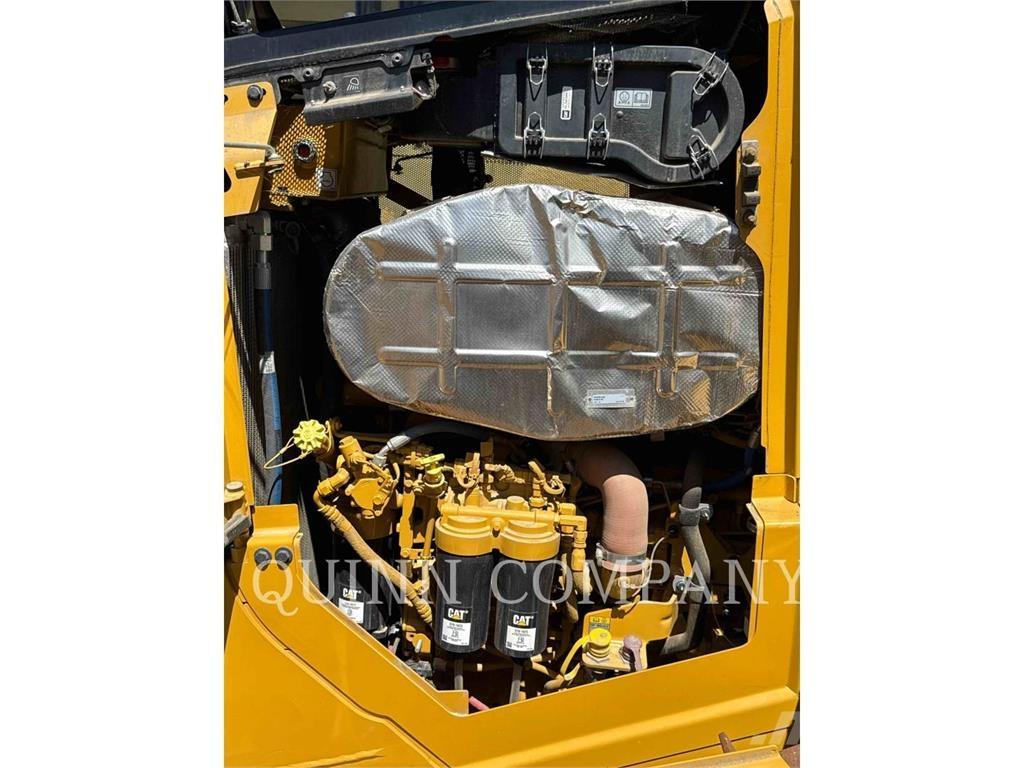 CAT D6 Гусеничні бульдозери