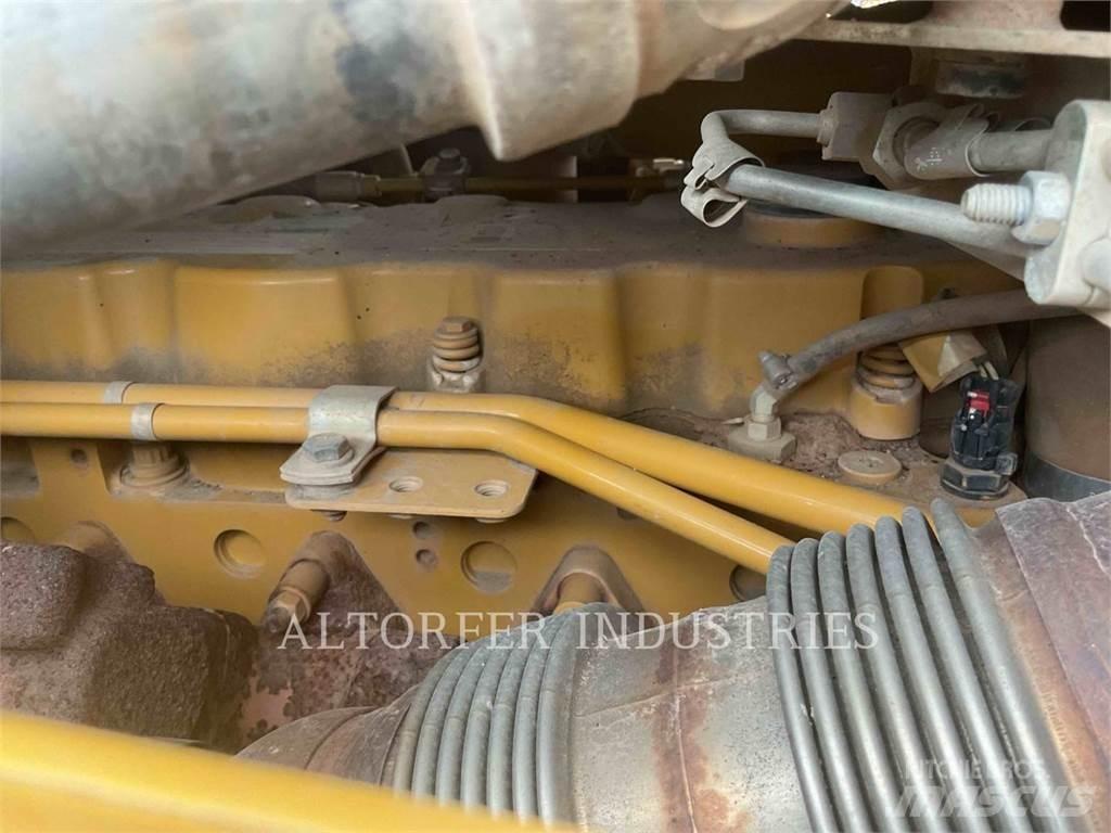 CAT D6-20PAT3D Гусеничні бульдозери